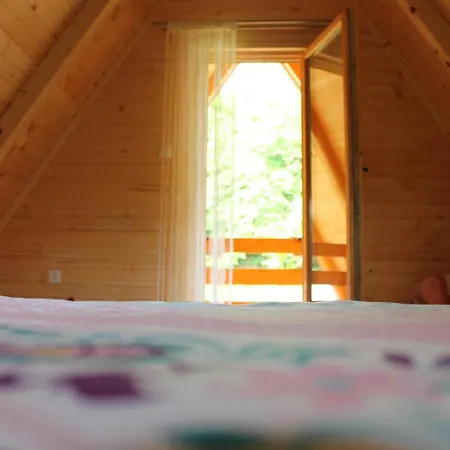 Nadiaa Wood House וילה *