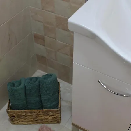 וילה Nadiaa Wood House