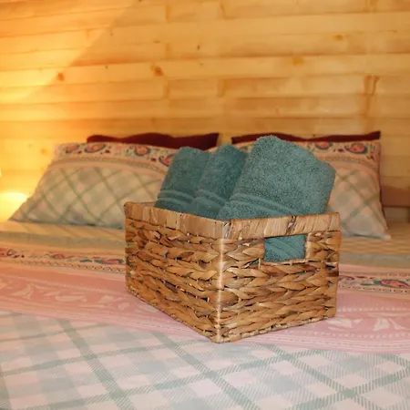 فيلة Nadiaa Wood House *