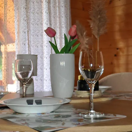 Nadiaa Wood House וילה Ilidža