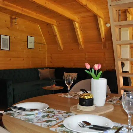 Villa Nadiaa Wood House