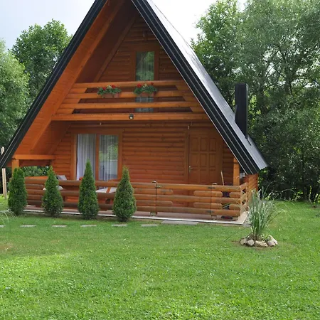 Villa Nadiaa Wood House Ilidža